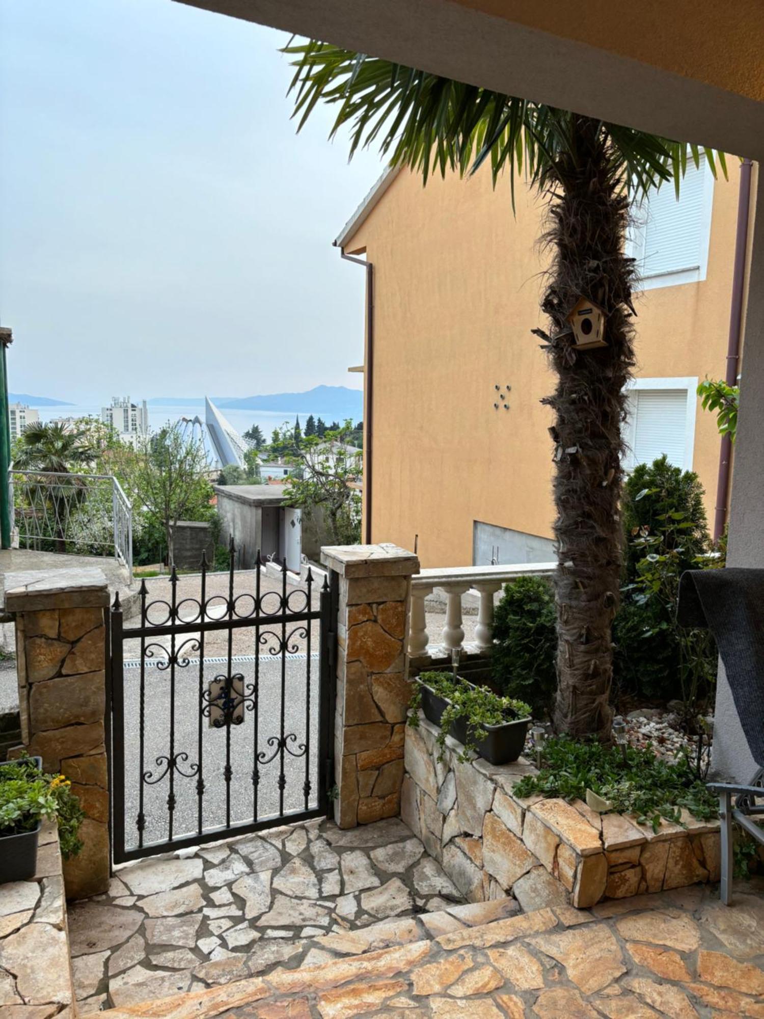 Apartman Edina Риека Экстерьер фото